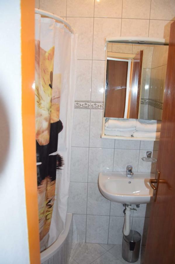 Apartman Linda Baška Voda Екстериор снимка