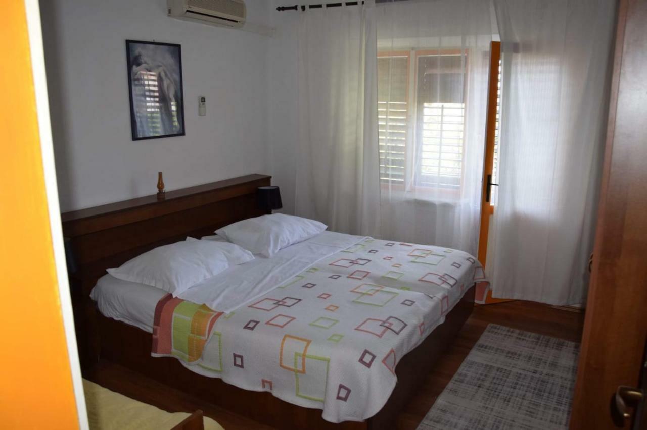 Apartman Linda Baška Voda Екстериор снимка